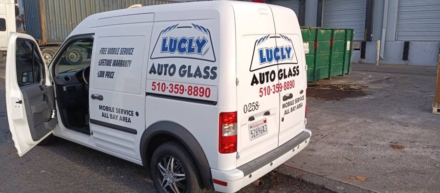 The Lucly Auto Glass van